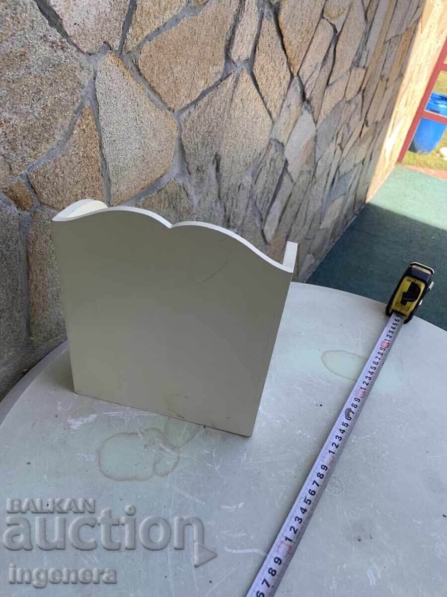 КУТИЯ ШКАФЧЕ ИГРАЧКА ЗА КУКЛИ ДЪРВО с цена 28.00 лв. | € 14.32