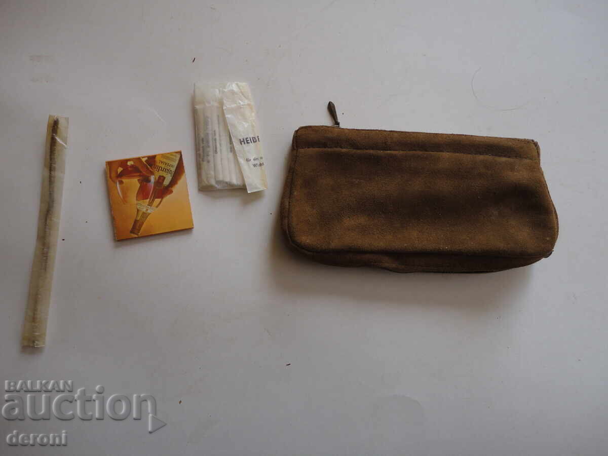 Geantă din piele, husă pentru pipă, accesorii cu preț 20.00 BGN | € 10.23