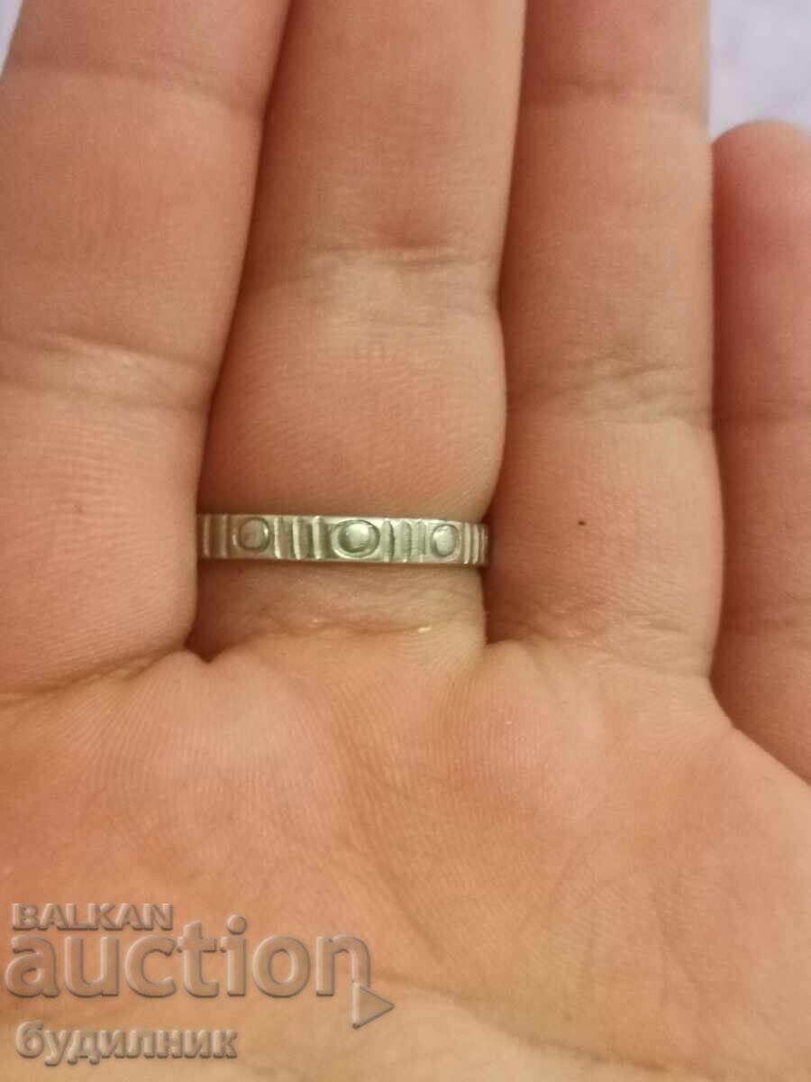 Silver ring. 17.5mm. I'm launching over 100 Auctions. Check it out with price 14.99 BGN | € 7.66 Silver ring. 17.5mm. I'm launching over 100 Auctions. Check it out with price 14.99 BGN | € 7.66