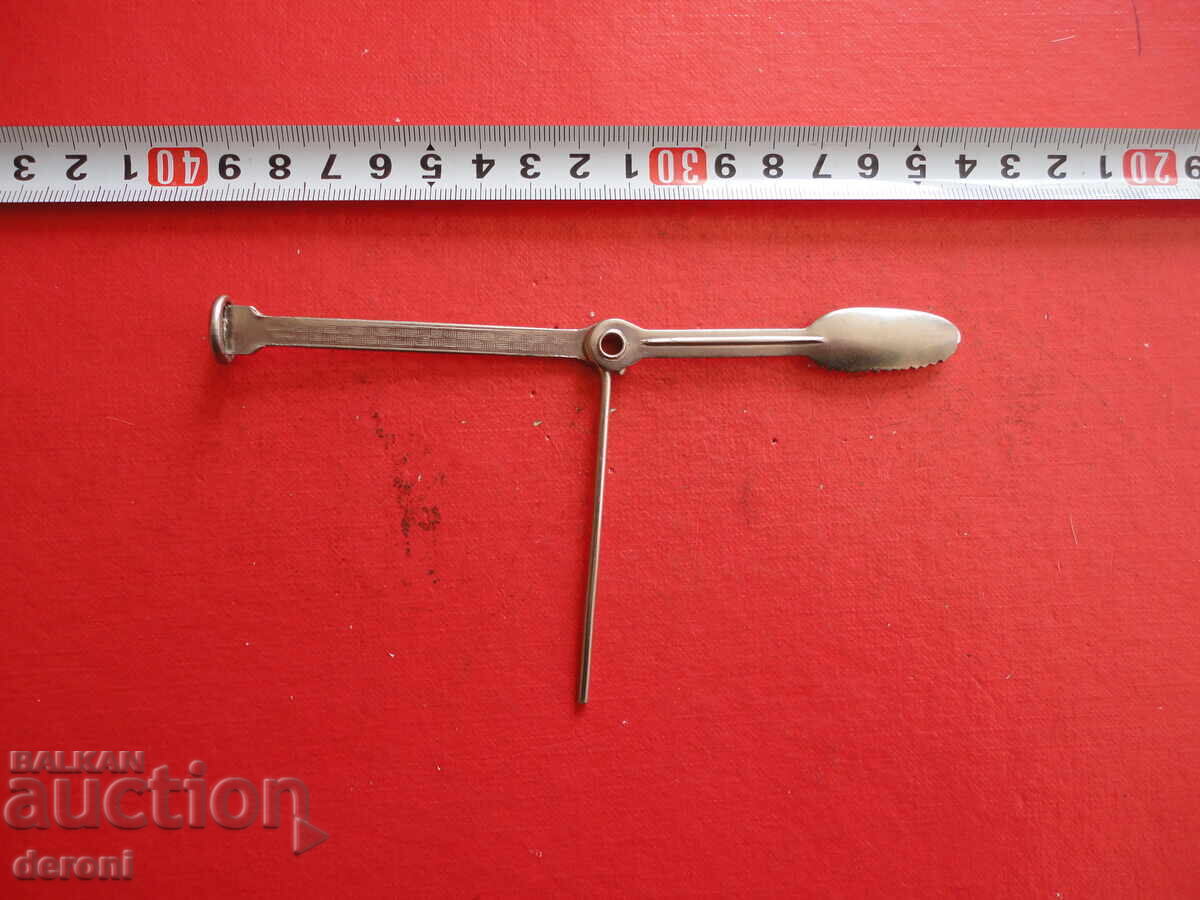 Instrument pentru țevi 3 cu preț 10.00 BGN | € 5.11