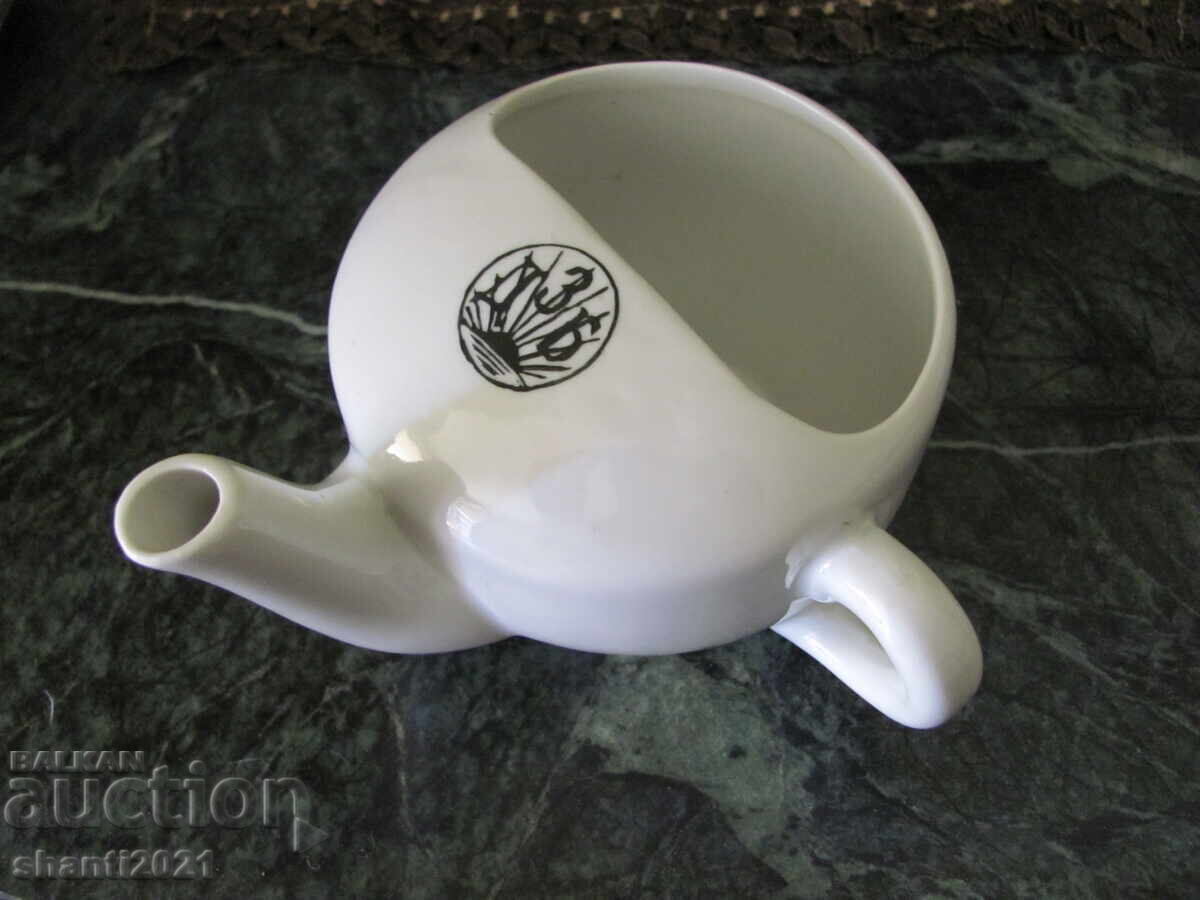 Hrănitor (adăpător) din porțelan BONONIA G.M., marcat Hrănitor (adăpător) din porțelan BONONIA G.M., marcat