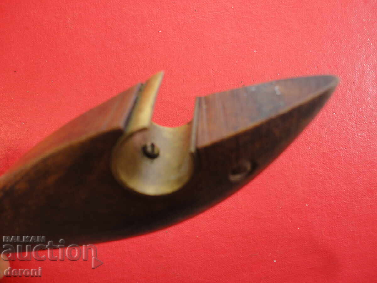 Δημοπρασία Απίθανο ανοιχτήρι μπίρας καρχαρίας