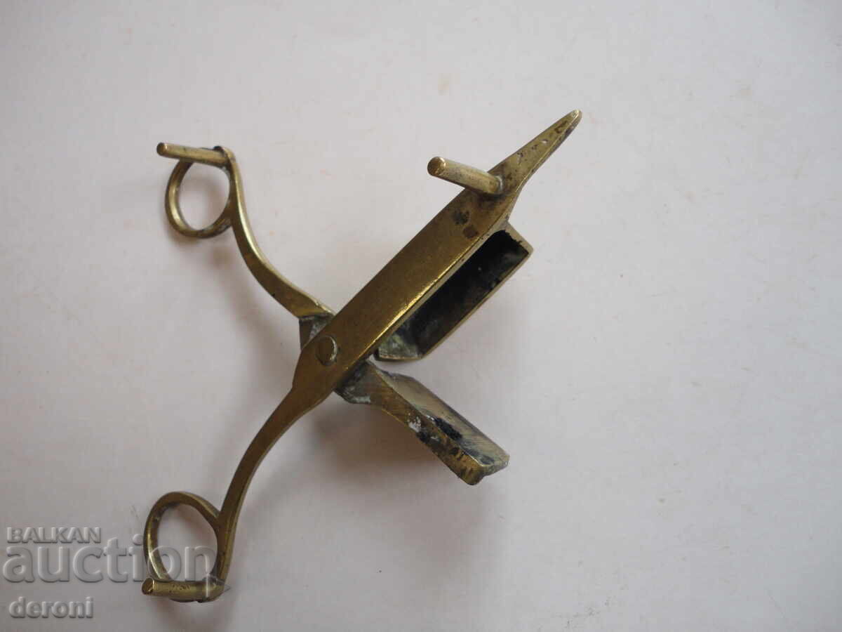 Foarfece vechi din bronz pentru fitiluri de lumânări și lămpi - 5