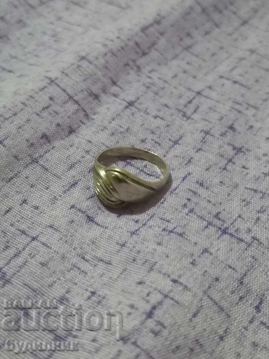 Silver ring. 18.1mm. I'm launching over 100 auctions. Check them out with price 18.99 BGN | € 9.71 Silver ring. 18.1mm. I'm launching over 100 auctions. Check them out with price 18.99 BGN | € 9.71