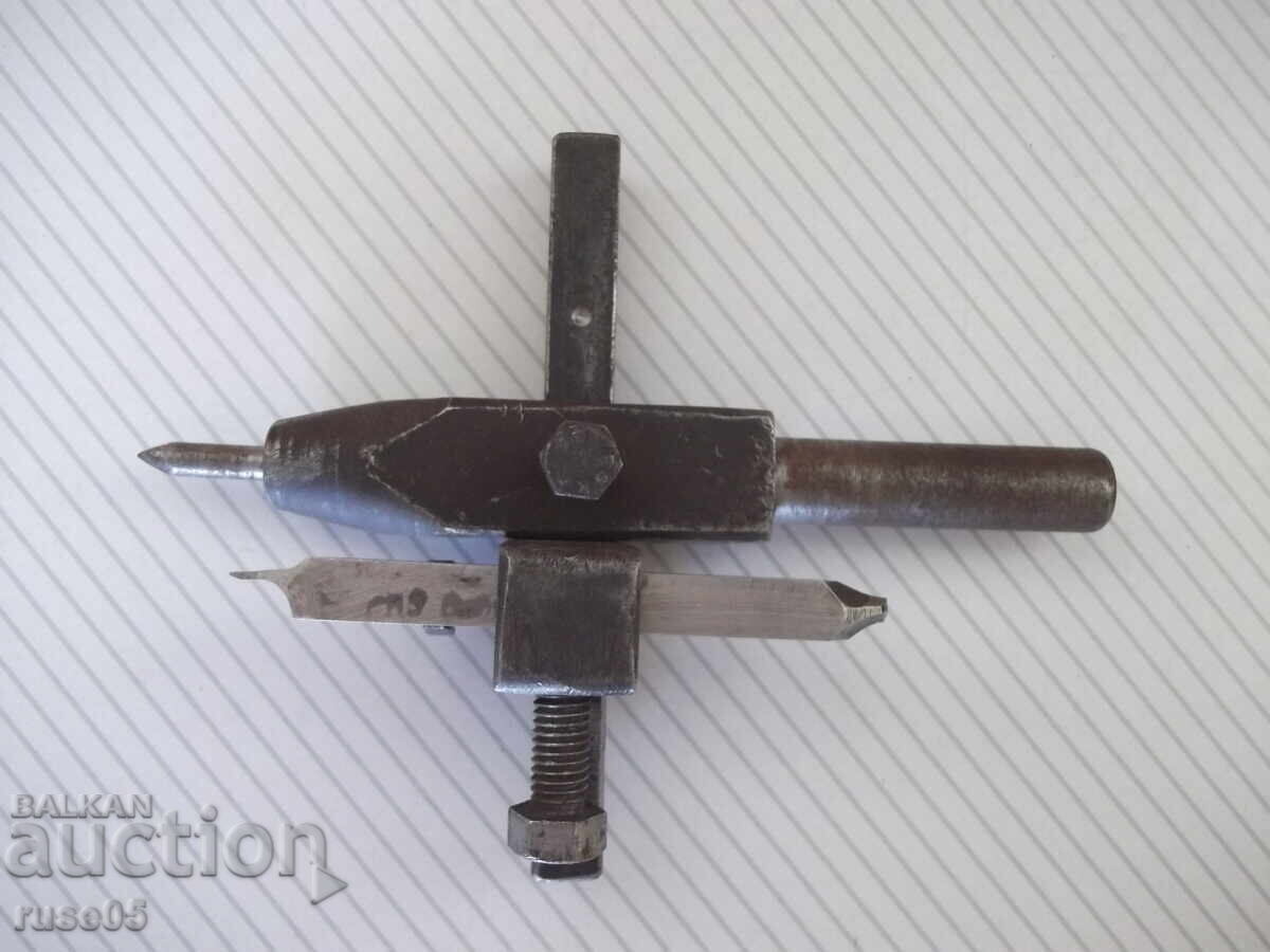 Tile Hole Saw with price 15.00 BGN | € 7.67