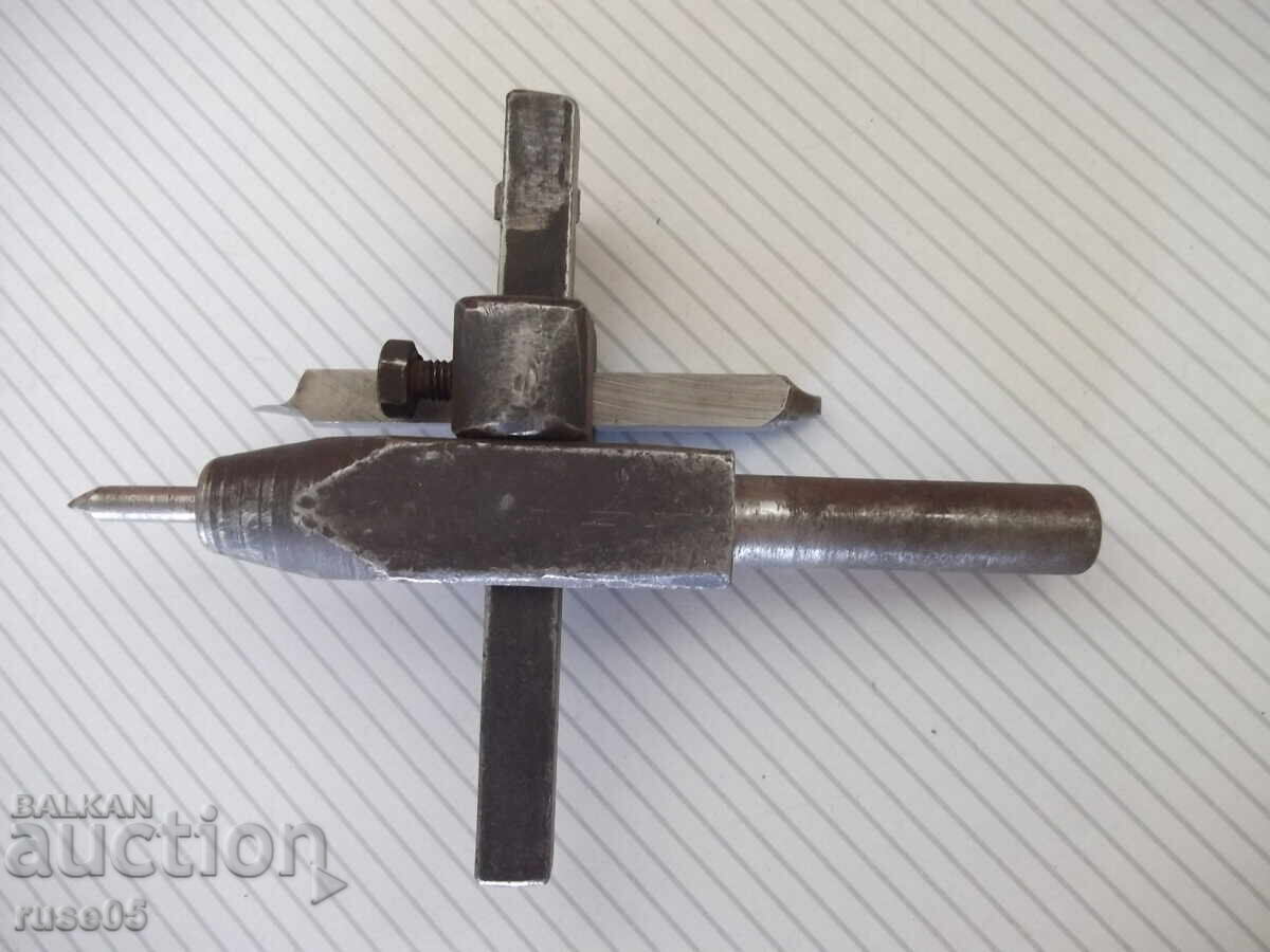 Auction  Tile Hole Saw