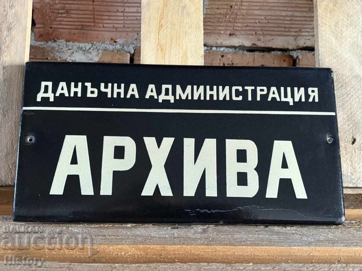 Enamel plate with price 50.00 BGN | € 25.56 Enamel plate with price 50.00 BGN | € 25.56