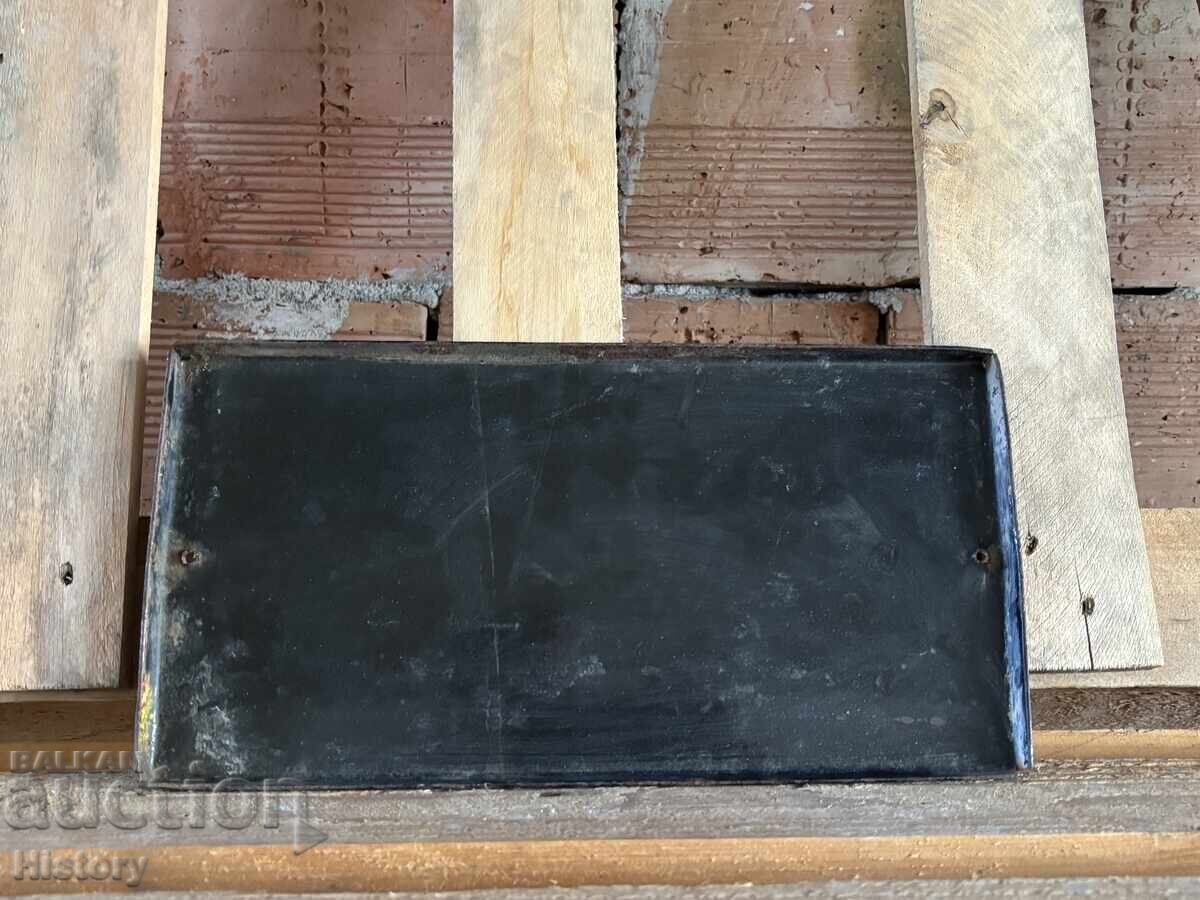 Auction Enamel plate Auction Enamel plate