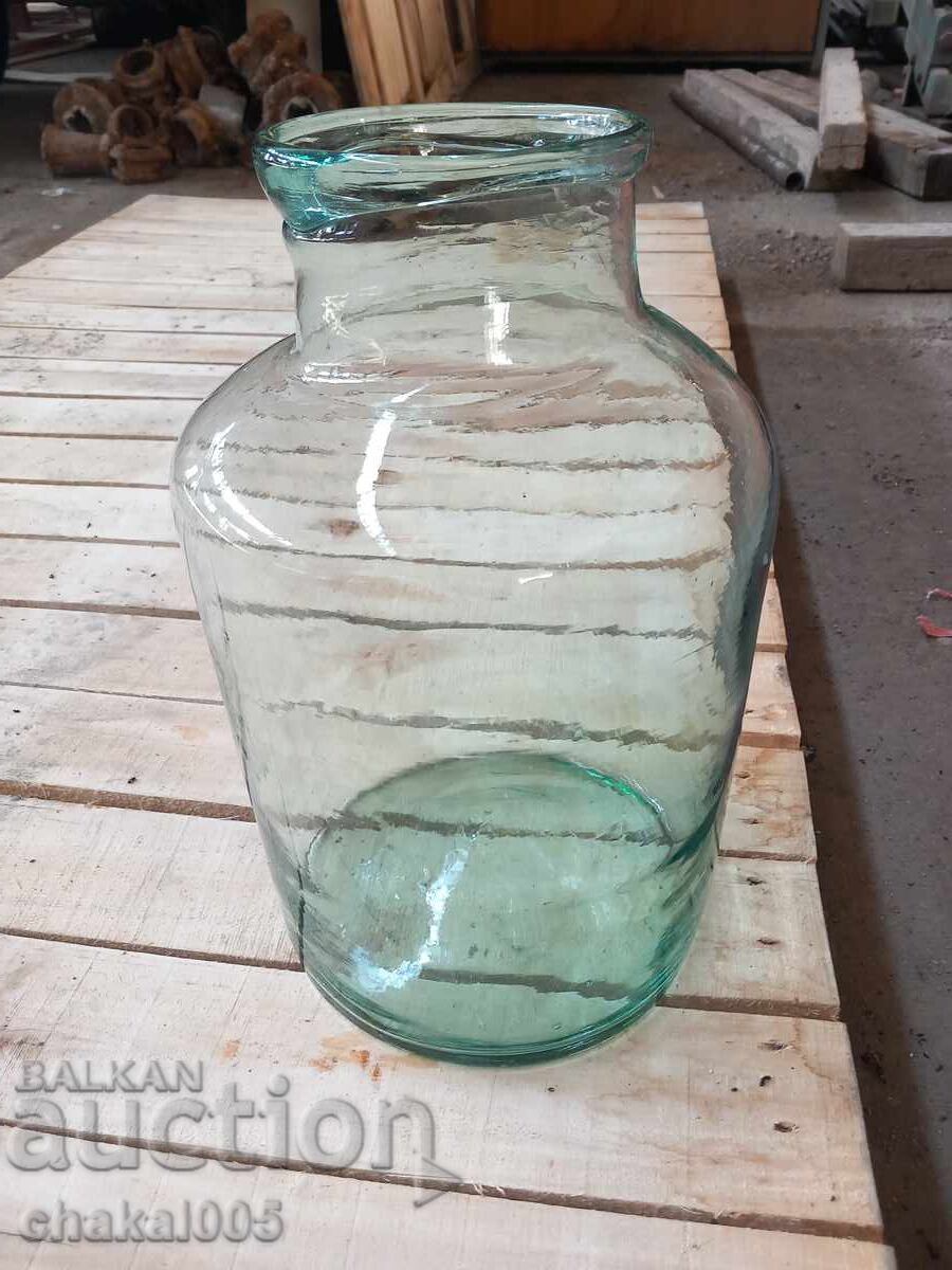 Damigeană de sticlă cu preț € 20.00 | 39.12 BGN