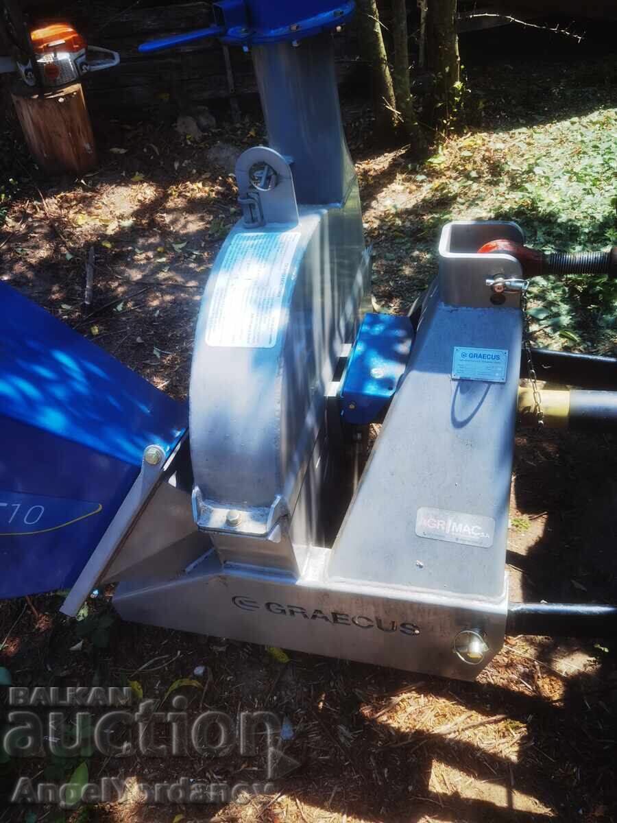 Branch Crusher with price 2300.00 BGN | € 1175.97