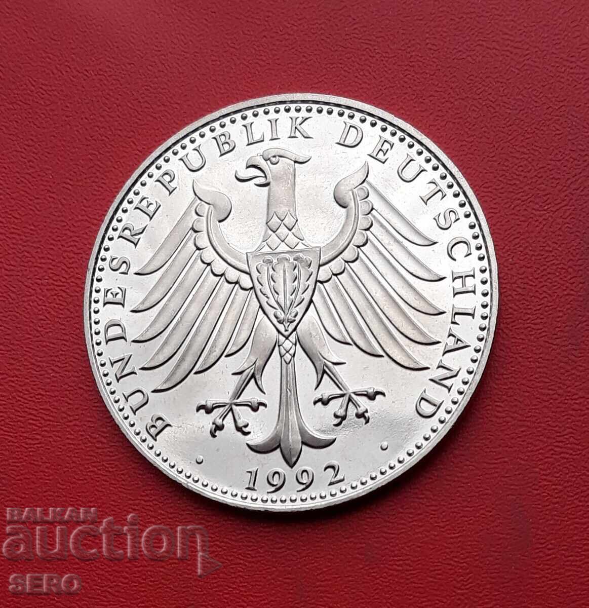 Medalie - Germania 1992 - seria "Cancelari germani" - Adenauer cu preț 5.00 BGN | € 2.56 Medalie - Germania 1992 - seria "Cancelari germani" - Adenauer cu preț 5.00 BGN | € 2.56