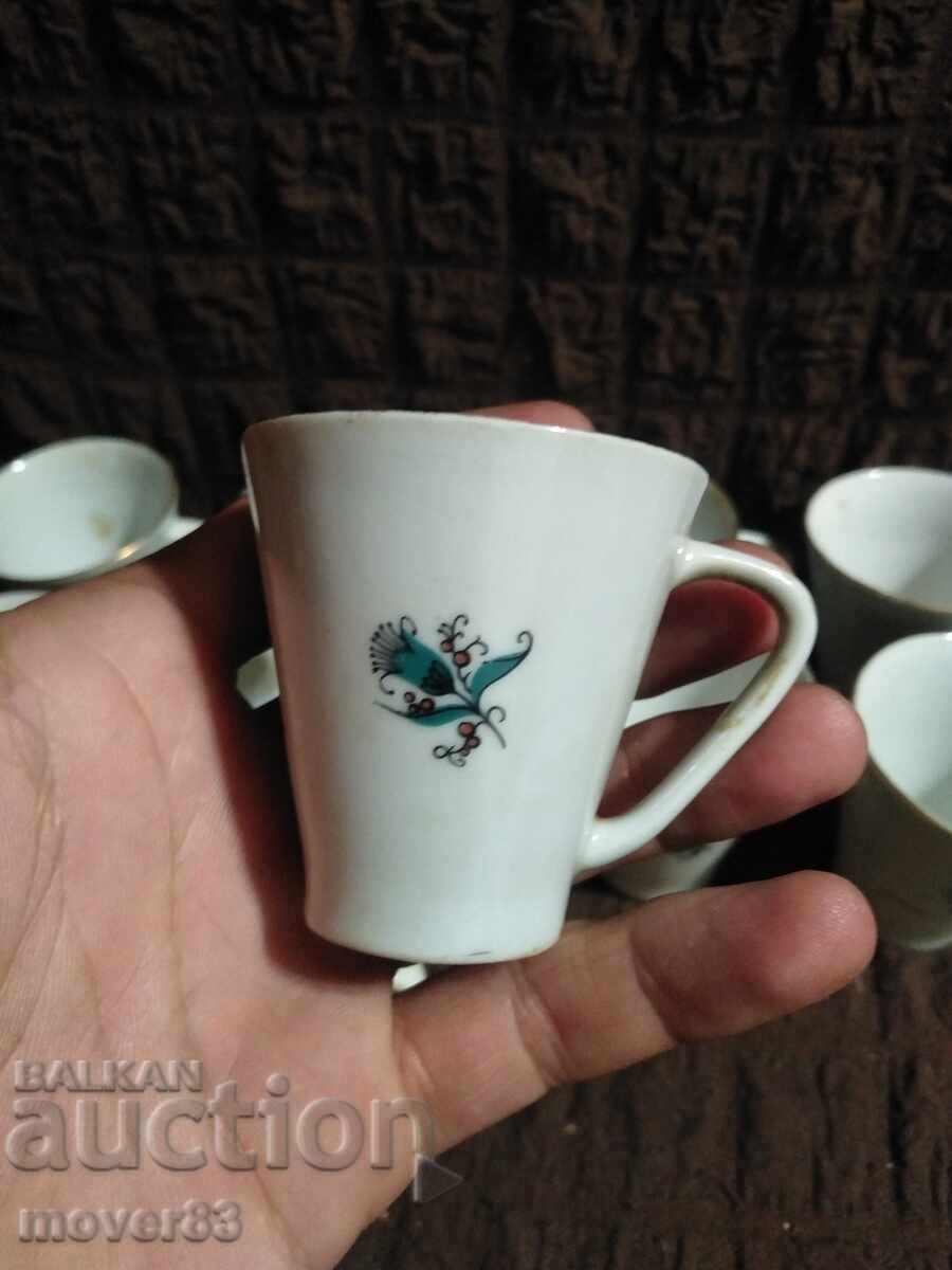 Πορσελάνινες κούπες. 10 τεμάχια με τιμή 1.49 BGN | € 0.76