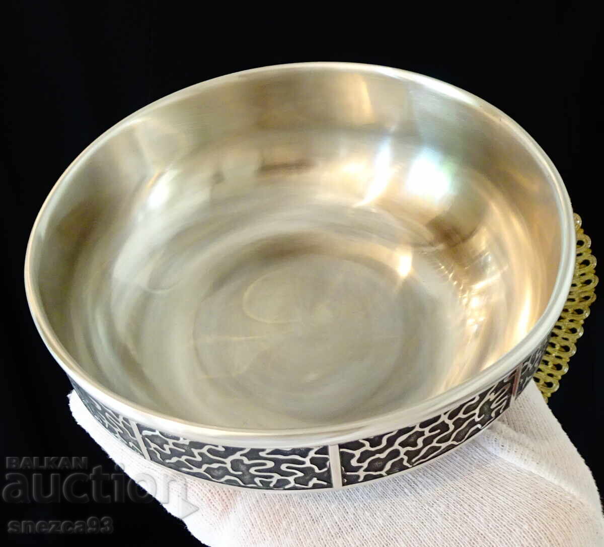 Νορβηγικό πήλινο μπολ, σαλατιέρα από κασσίτερο, ανάγλυφο με τιμή 65.00 BGN | € 33.23