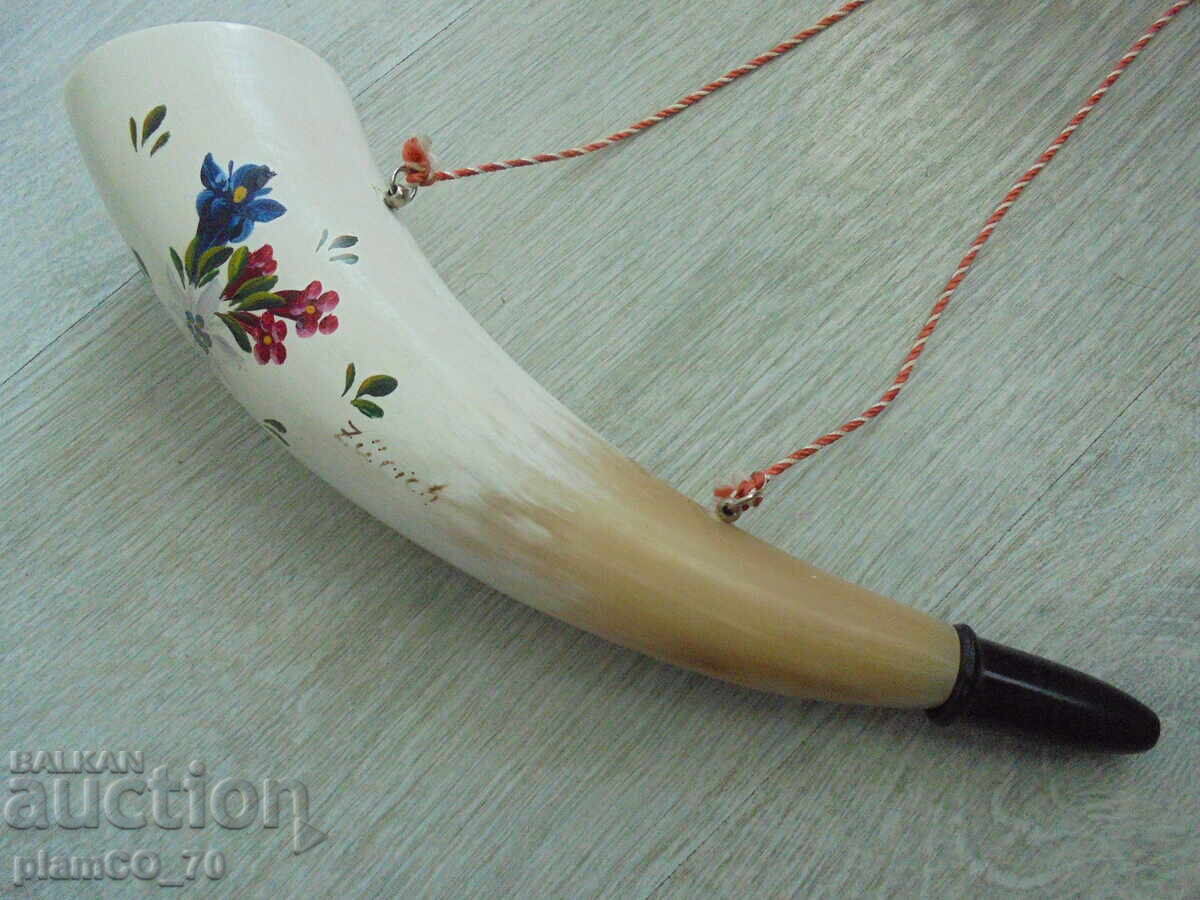 Delivery of No. 8221 Old Decorative Blowing Horn Delivery of No. 8221 Old Decorative Blowing Horn