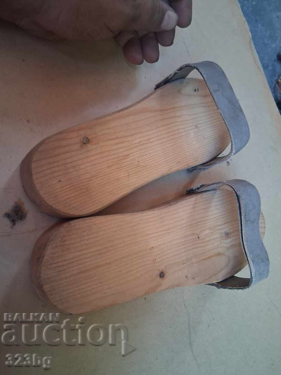 Delivery of New authentic clogs from the 60s Delivery of New authentic clogs from the 60s