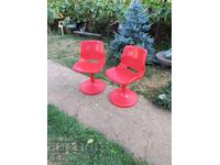 2 buc. Scaune vintage rotative din plastic
