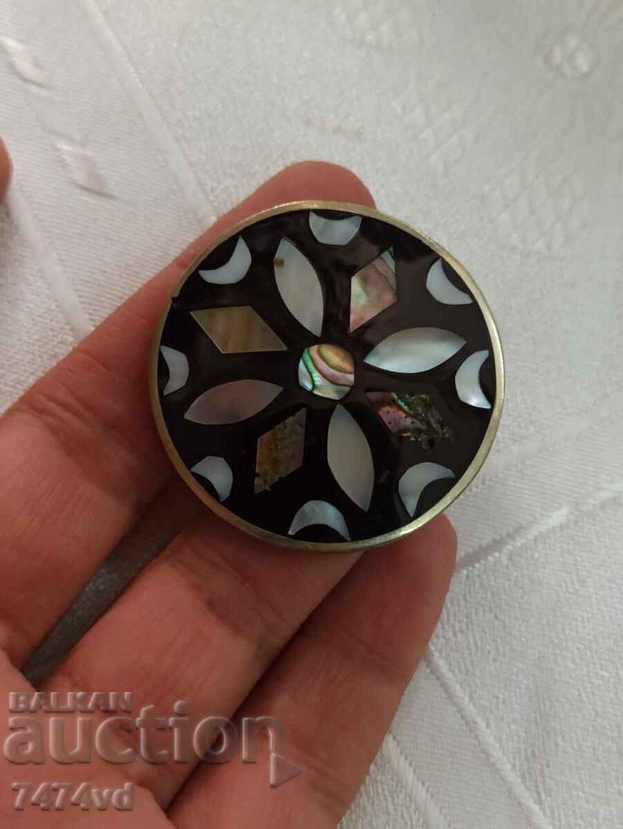 ΒΙΝΤΑΤΖ ΜΠΡΟΧ, ΕΓΚΛΕΙΣΤΩΣΗ ΜΕ ΜΑΡΓΑΡΙΤΗ ΚΑΙ ΛΟΙΠΑ με τιμή 25.00 BGN | € 12.78