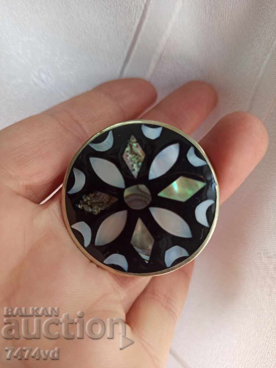 ΒΙΝΤΑΤΖ ΜΠΡΟΧ, ΕΓΚΛΕΙΣΤΩΣΗ ΜΕ ΜΑΡΓΑΡΙΤΗ ΚΑΙ ΛΟΙΠΑ - 5