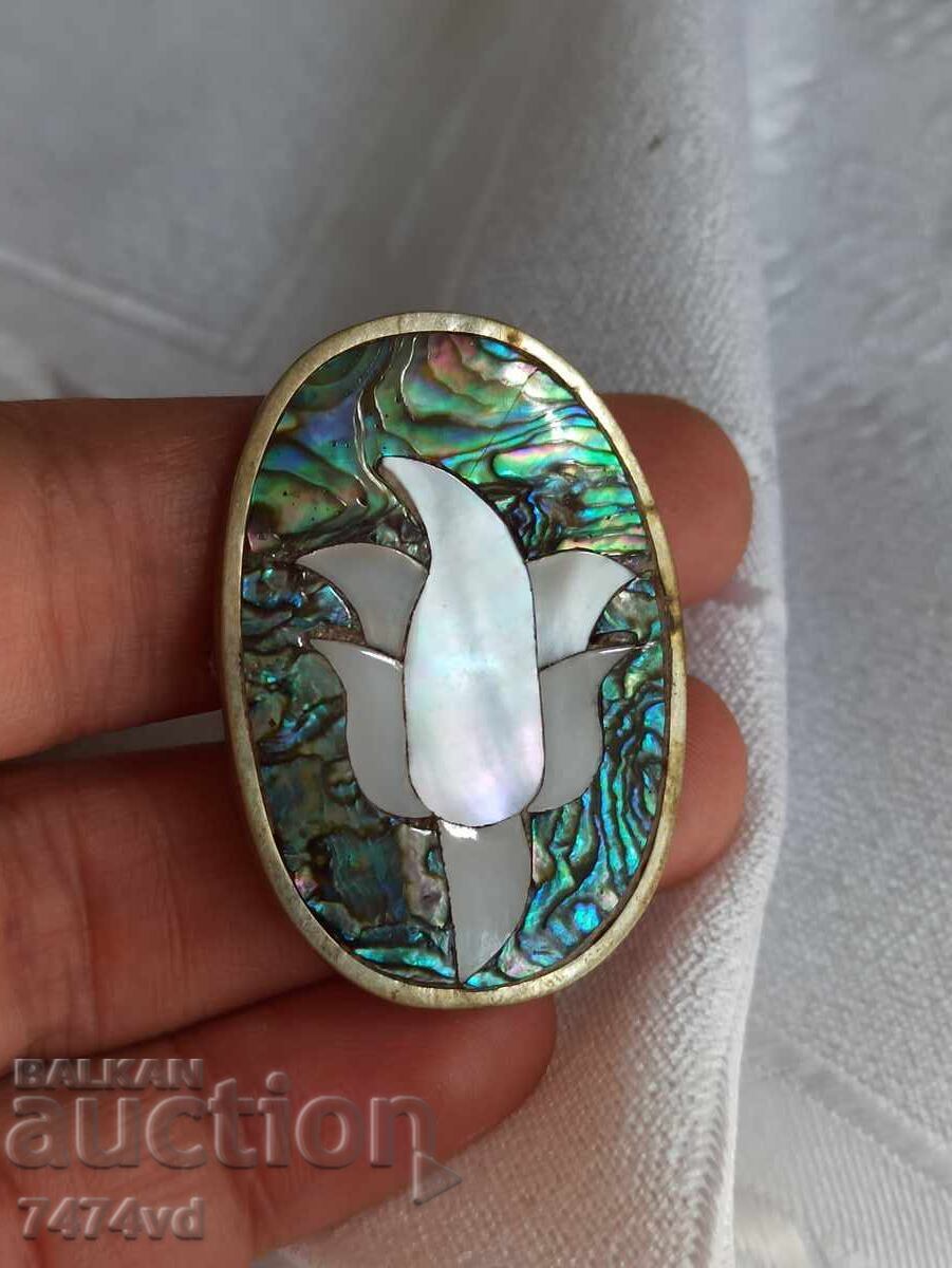VINTAGE BROOCH, INLAY WITH MOTHER-OF-PEARL, TURQUOISE GREEN AND OTHER with price 25.00 BGN | € 12.78 VINTAGE BROOCH, INLAY WITH MOTHER-OF-PEARL, TURQUOISE GREEN AND OTHER with price 25.00 BGN | € 12.78
