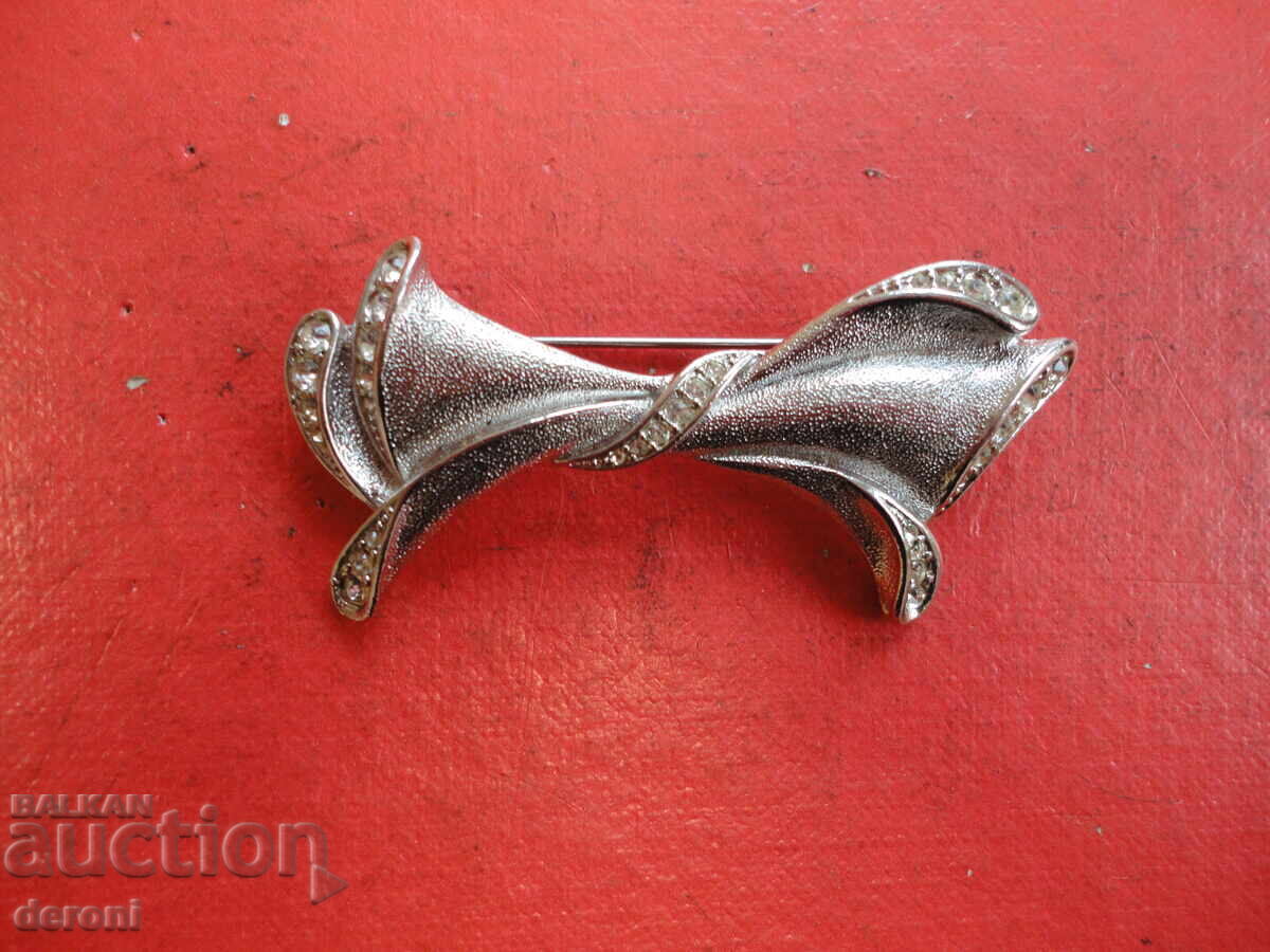 Delivery of Amazing brooch with stones 165 Delivery of Amazing brooch with stones 165