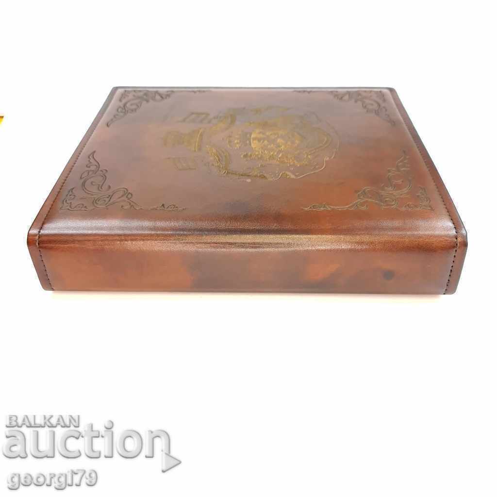 Delivery of Luxury Album Genuine Leather Delivery of Luxury Album Genuine Leather