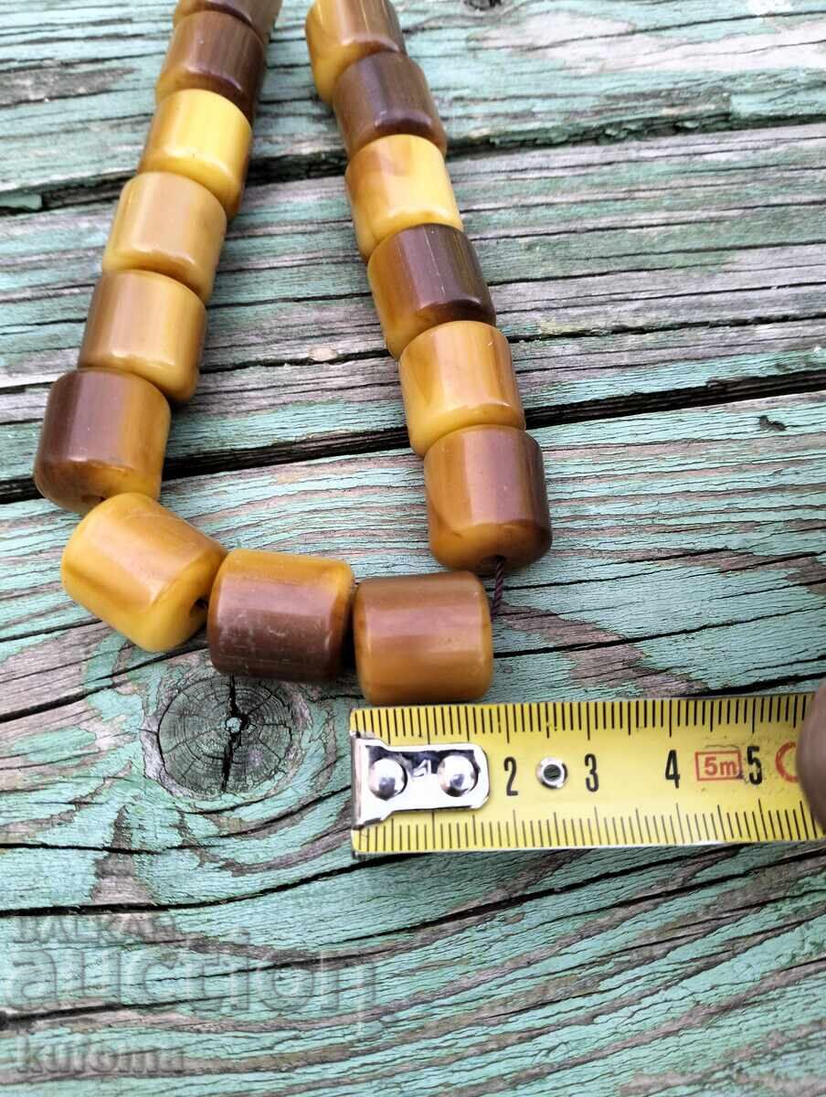 Livrarea Veche mătanie bacelit/chihlimbar