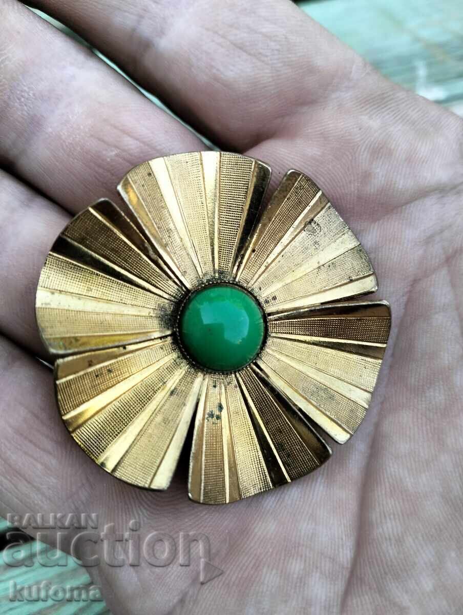 Δημοπρασία Παλιά επιχρυσωμένη καρφίτσα