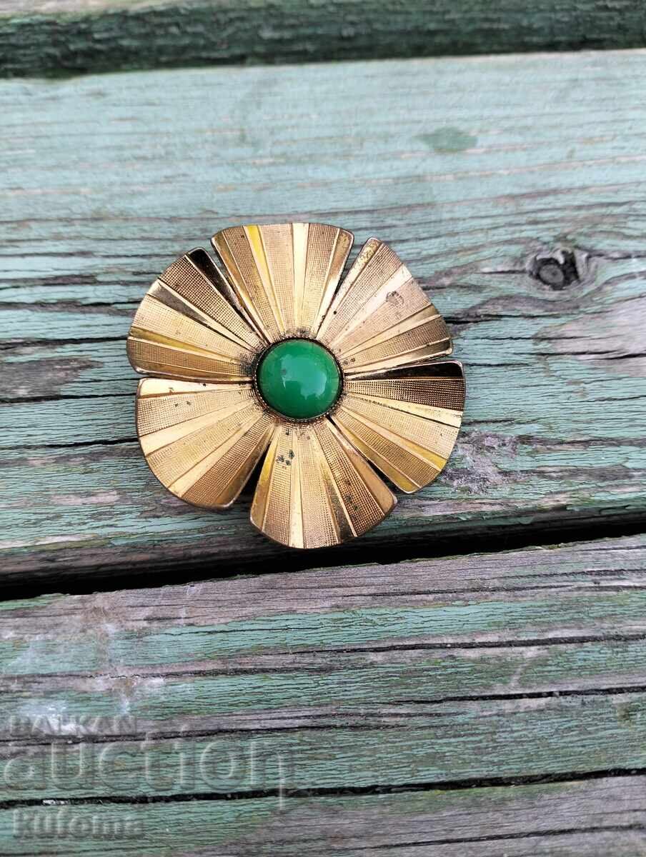 Παλιά επιχρυσωμένη καρφίτσα