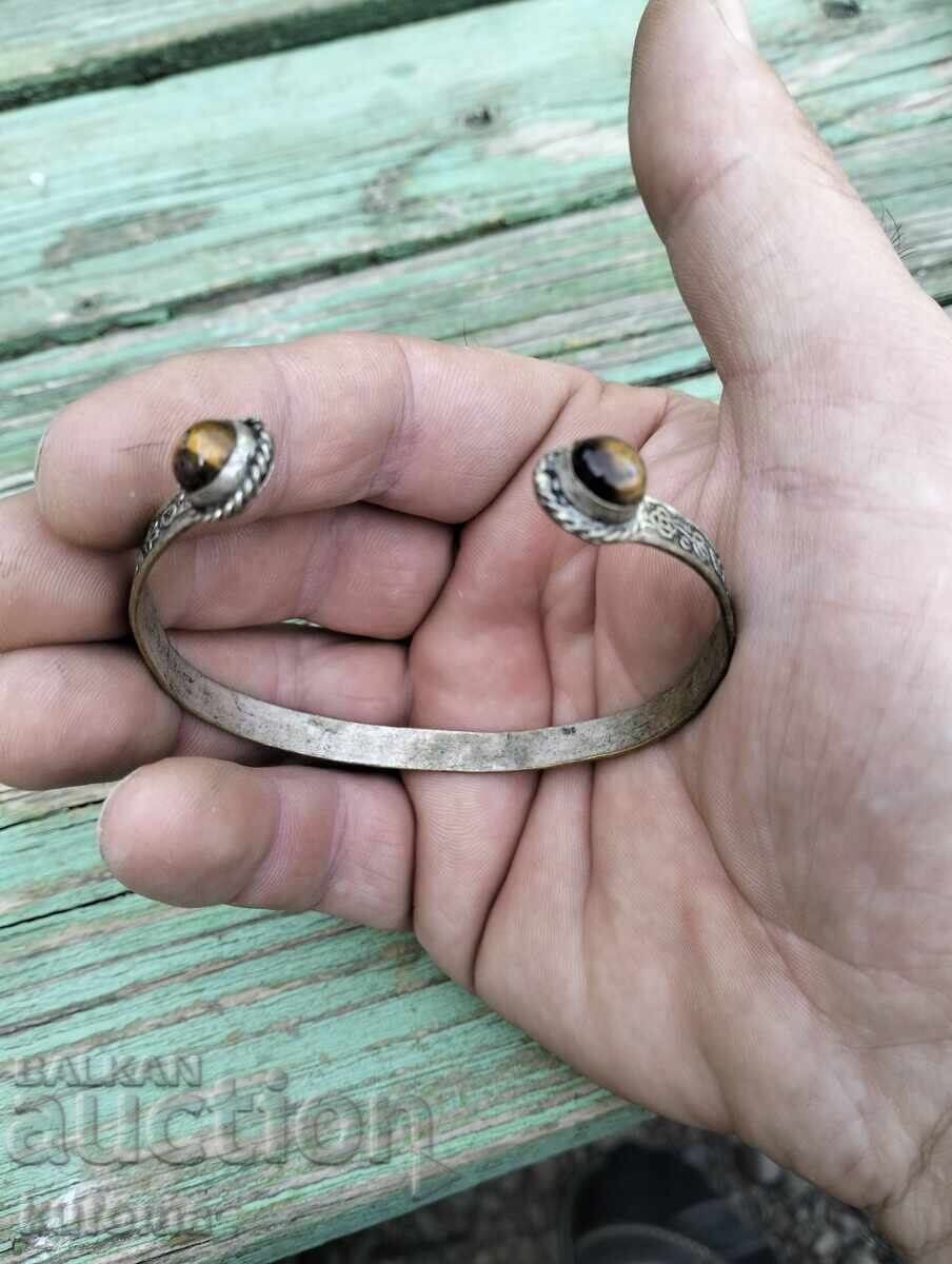 Стара посребрена гривна с естествени камъни тигрово око