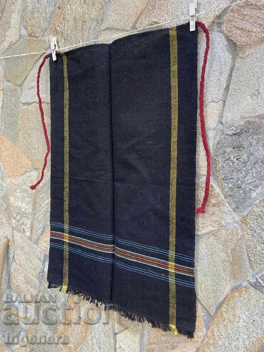 PREȘ ȘTIRGĂTOR LÂNĂ ȚESUT VECHI ETNIC 70 X 45 CM cu preț 28.00 BGN | € 14.32 PREȘ ȘTIRGĂTOR LÂNĂ ȚESUT VECHI ETNIC 70 X 45 CM cu preț 28.00 BGN | € 14.32