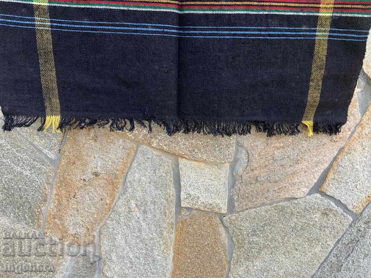 Licitație PREȘ ȘTIRGĂTOR LÂNĂ ȚESUT VECHI ETNIC 70 X 45 CM Licitație PREȘ ȘTIRGĂTOR LÂNĂ ȚESUT VECHI ETNIC 70 X 45 CM