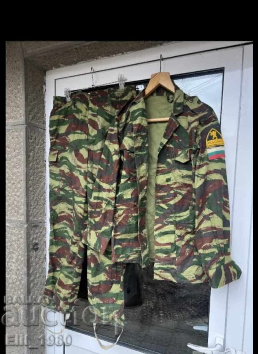 Βουλγαρική στολή Αποστολή Καμπότζη