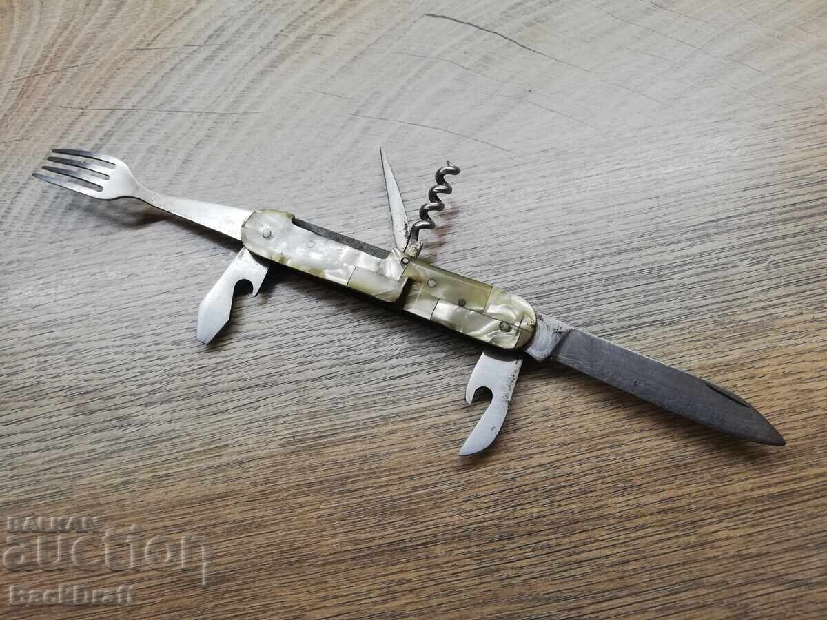 SOCIAL POCKET KNIFE, KNIFE WITH SICKLE AND HAMMER, VELIKO TARNOVO with price 59.00 BGN | € 30.17
