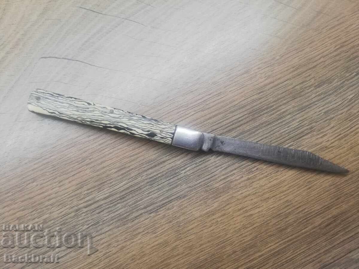 Delivery of SOCIAL POCKET KNIFE, KNIFE WITH SICKLE AND HAMMER, VELIKO TARNOVO