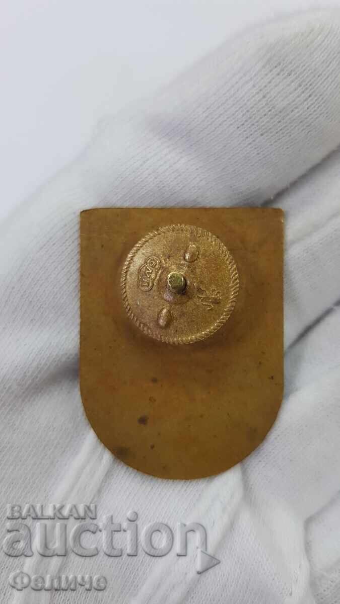 Рядък социалистически знак, значка Българско Речно Плаване с цена 130.00 лв. | € 66.47 Рядък социалистически знак, значка Българско Речно Плаване с цена 130.00 лв. | € 66.47