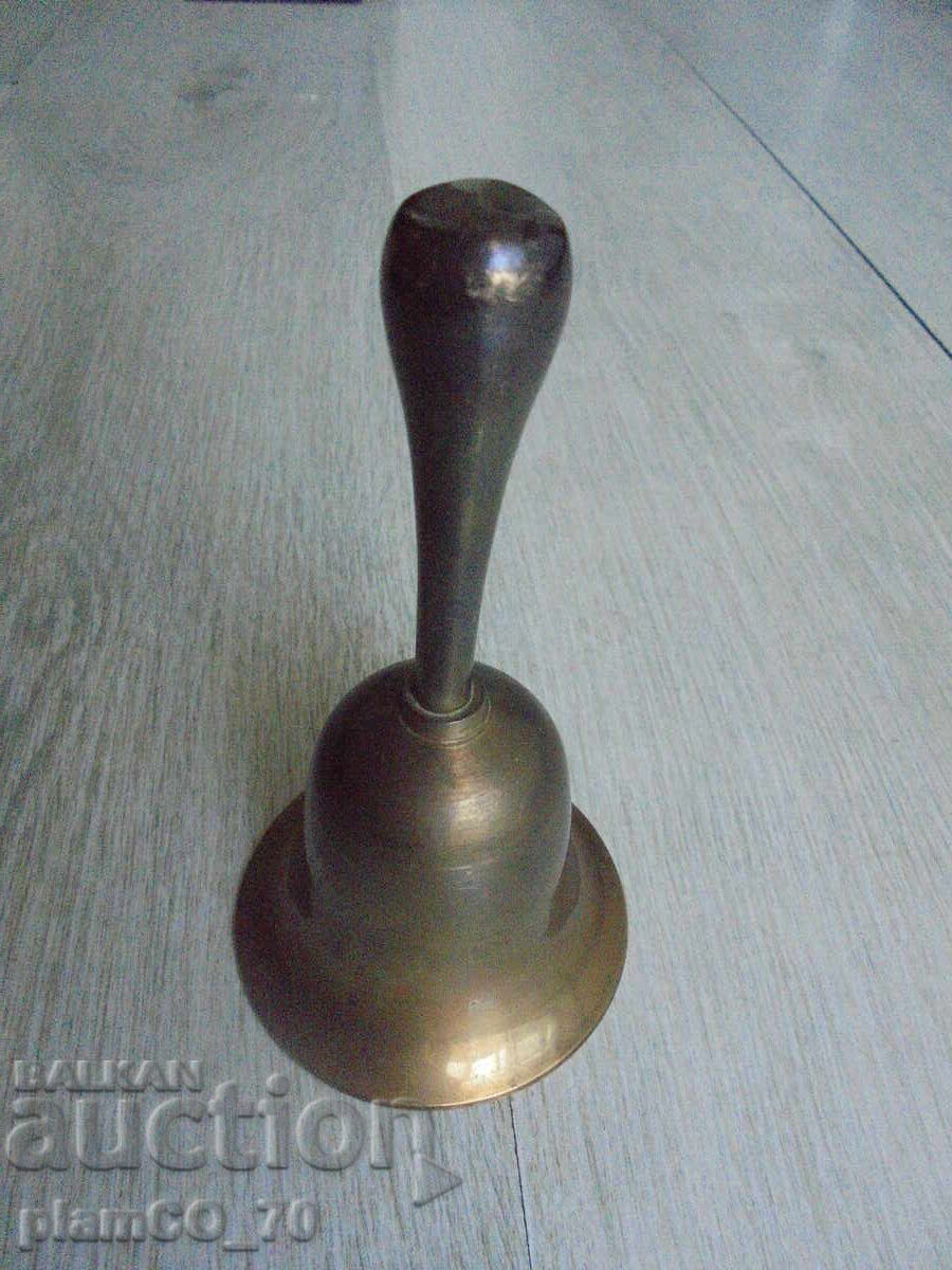 Delivery of No. 8232 Old brass bell / chime