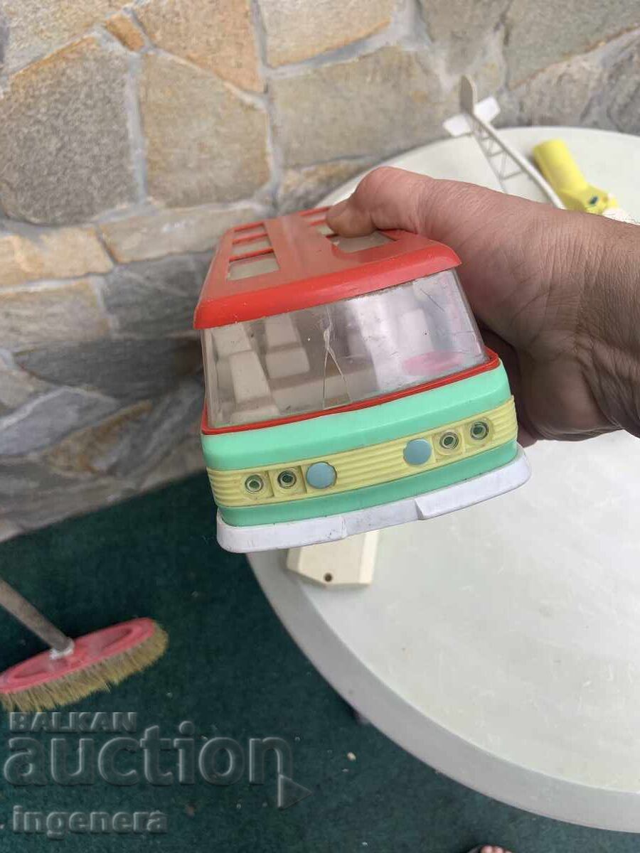 Доставка на ИГРАЧКА ИГРАЧКИ ОТ СОЦА - 3 БР.