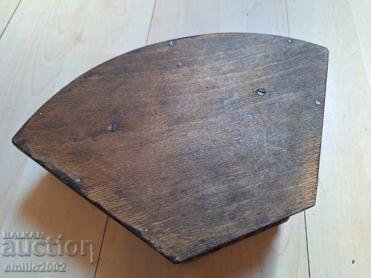 Γυναικεία κασετίνα με αξεσουάρ ρετρό σοσιαλισμού - 6