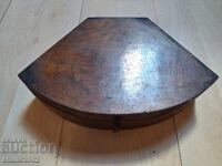 Γυναικεία κασετίνα με αξεσουάρ ρετρό σοσιαλισμού