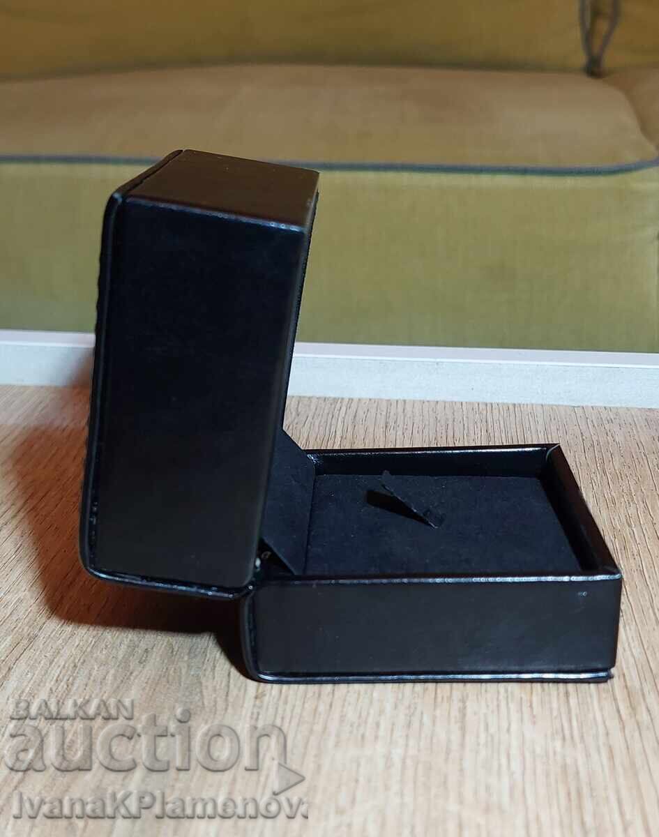 Jewelry box, leather, for connoisseurs with price 15.00 BGN | € 7.67