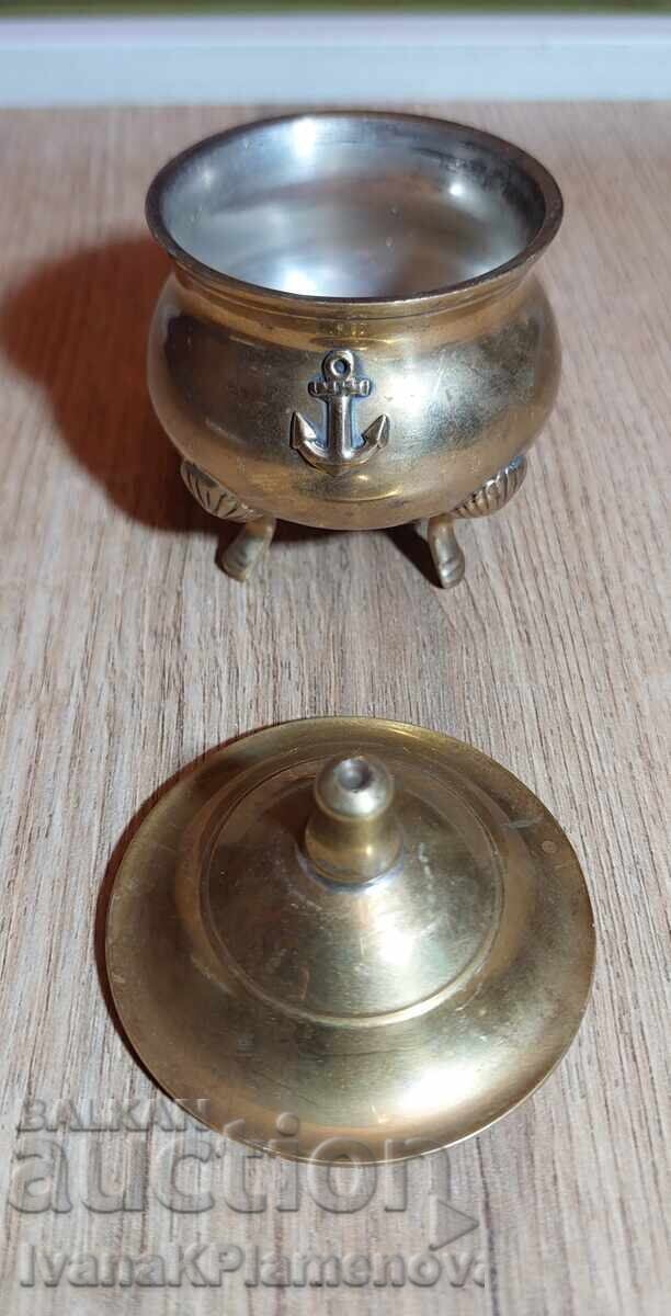 Brass jugs, two pieces, for connoisseurs - 5
