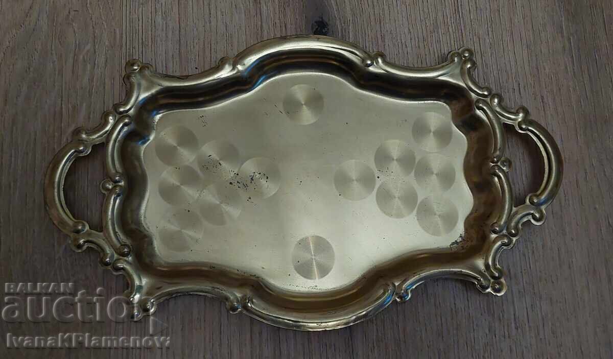 Tavă de alamă pentru cunoscători