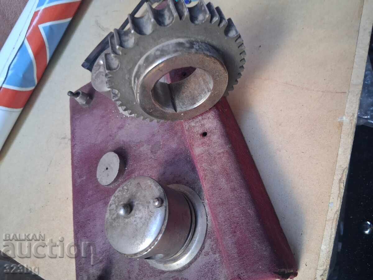 Delivery of Handmade Inkwell, Pistons, Automotive Theme Delivery of Handmade Inkwell, Pistons, Automotive Theme