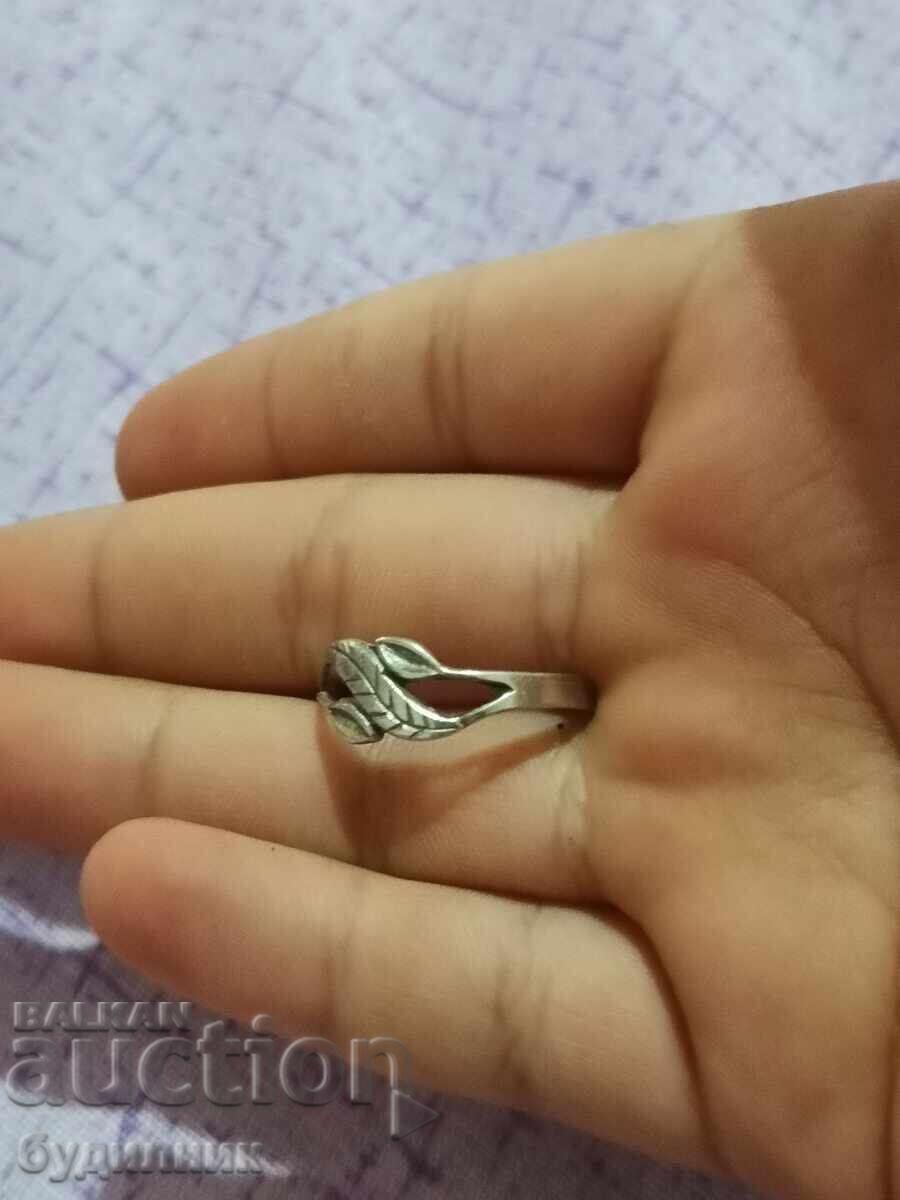 Silver ring. 19.5mm. I'm listing over 100 auctions. Check it out with price 18.99 BGN | € 9.71 Silver ring. 19.5mm. I'm listing over 100 auctions. Check it out with price 18.99 BGN | € 9.71