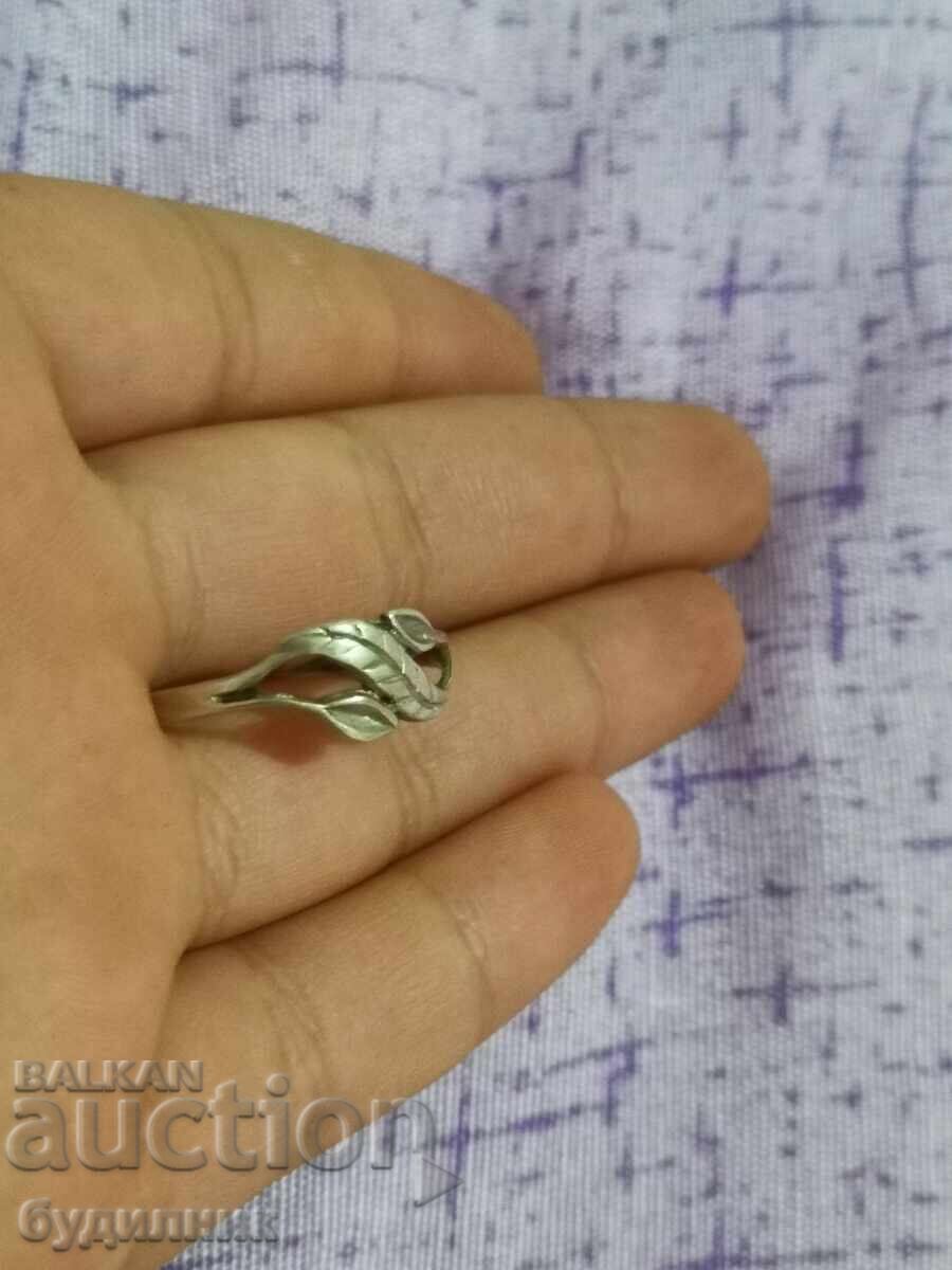 Auction Silver ring. 19.5mm. I'm listing over 100 auctions. Check it out Auction Silver ring. 19.5mm. I'm listing over 100 auctions. Check it out