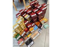 Lot de 372 cutii de țigări/țigări de foi