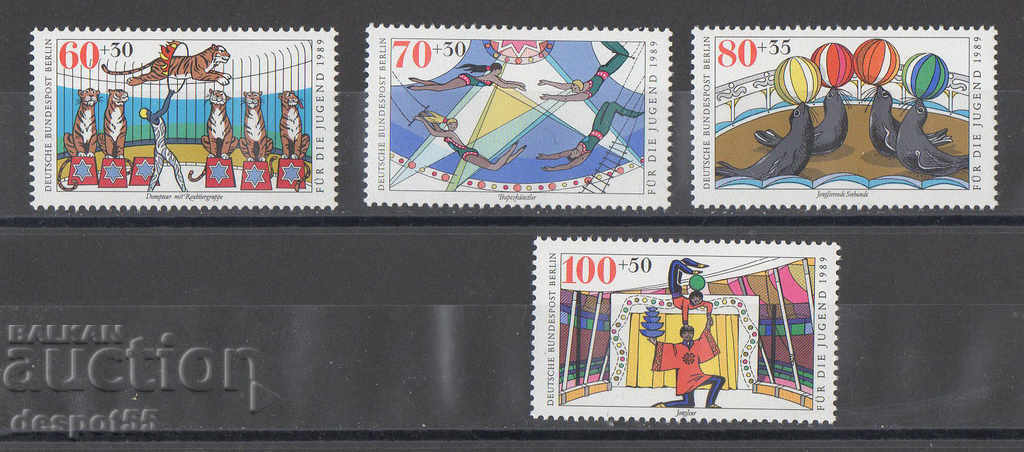 1989. Berlin. Welfare of youth - Circus.