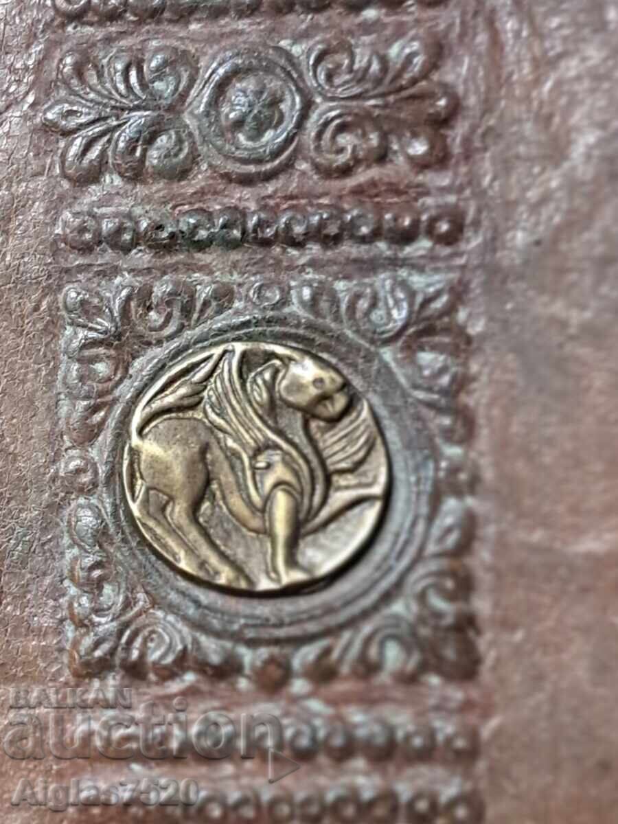 Δημοπρασία Μικρό χειροποίητο φάκελο από φυσικό δέρμα