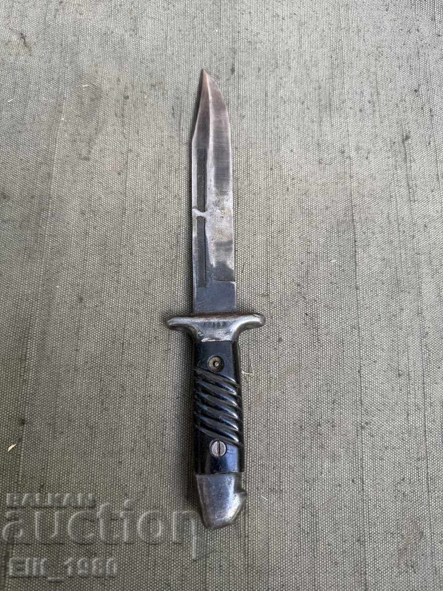 Knife of the day