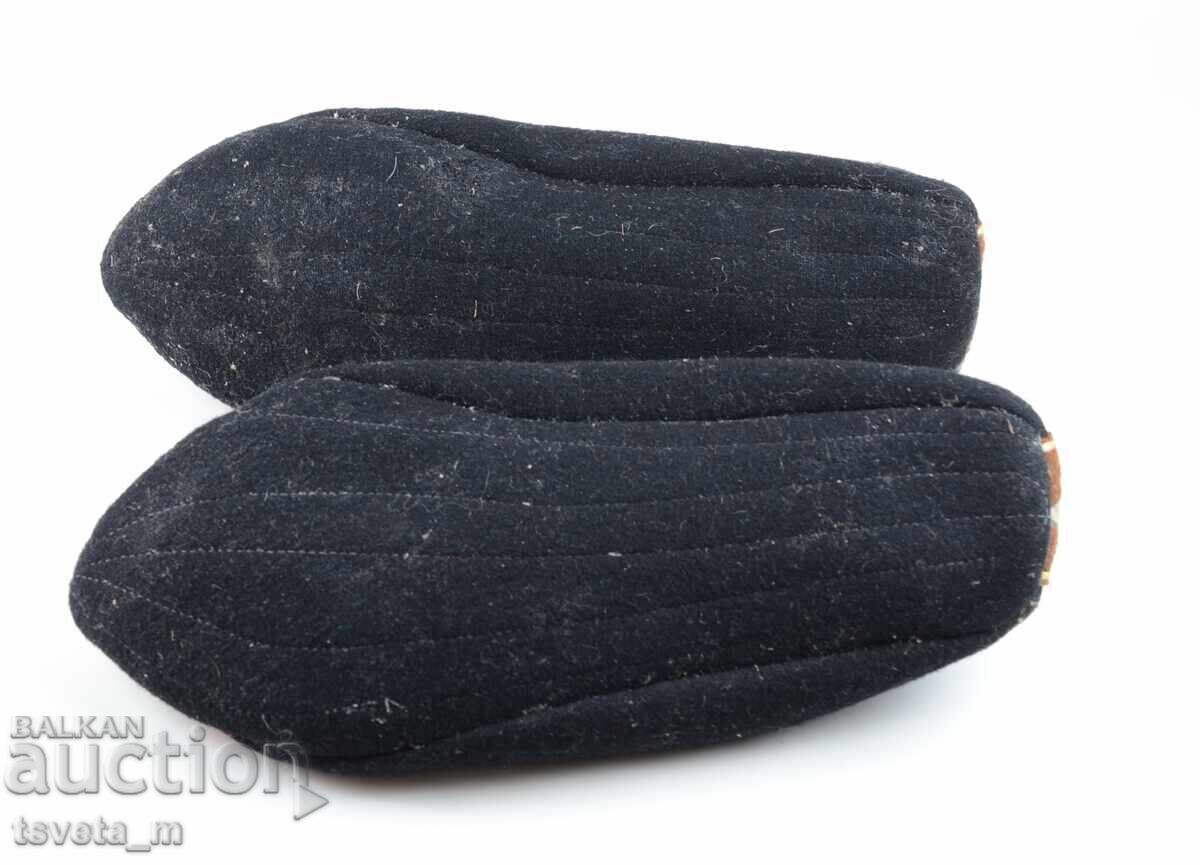 Δημοπρασία Μάλλινες χειροποίητες κάλτσες, παραδοσιακή φορεσιά